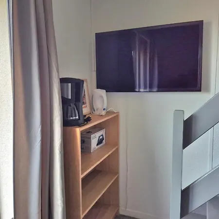 2p With Balcony Near The Beaches Apartman