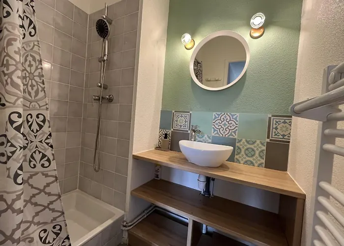 2p With Balcony Near The Beaches * Courseulles-sur-Mer